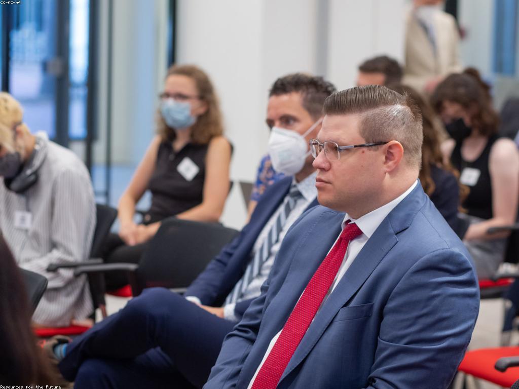 ការវិភាគកម្រិតសេដ្ឋកិច្ចនាពេលបច្ចុប្បន្ន